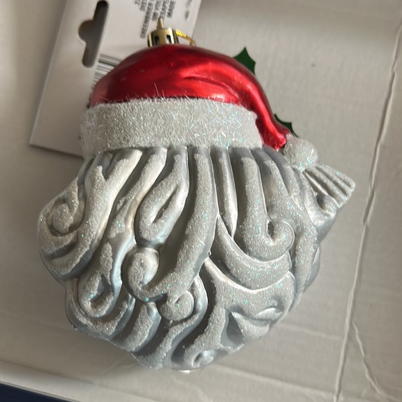 Black Santa w holly hat - Picture 2 of 4